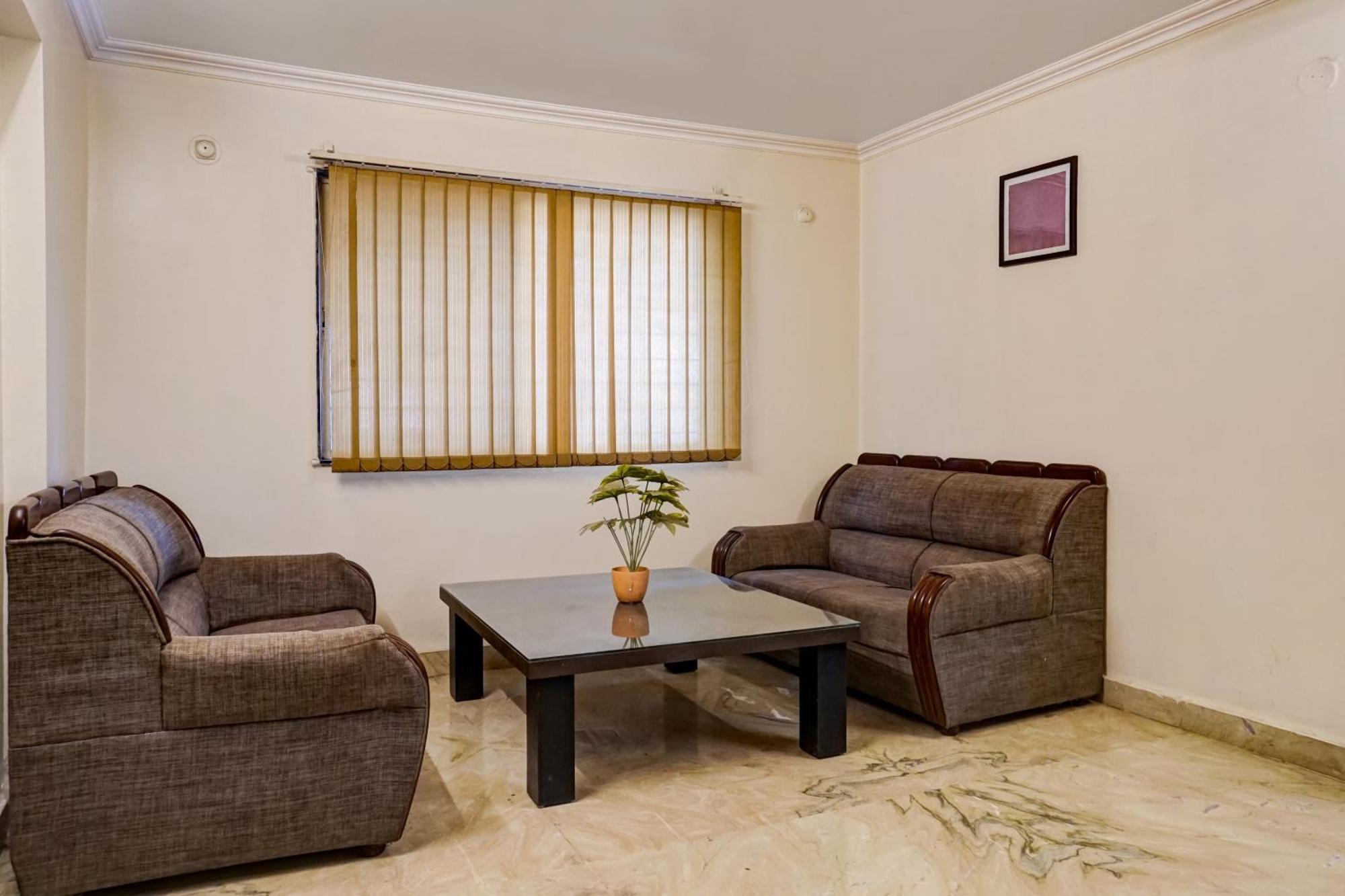 Hotel Galaxy Residency Kalyani Nagar 푸네 외부 사진