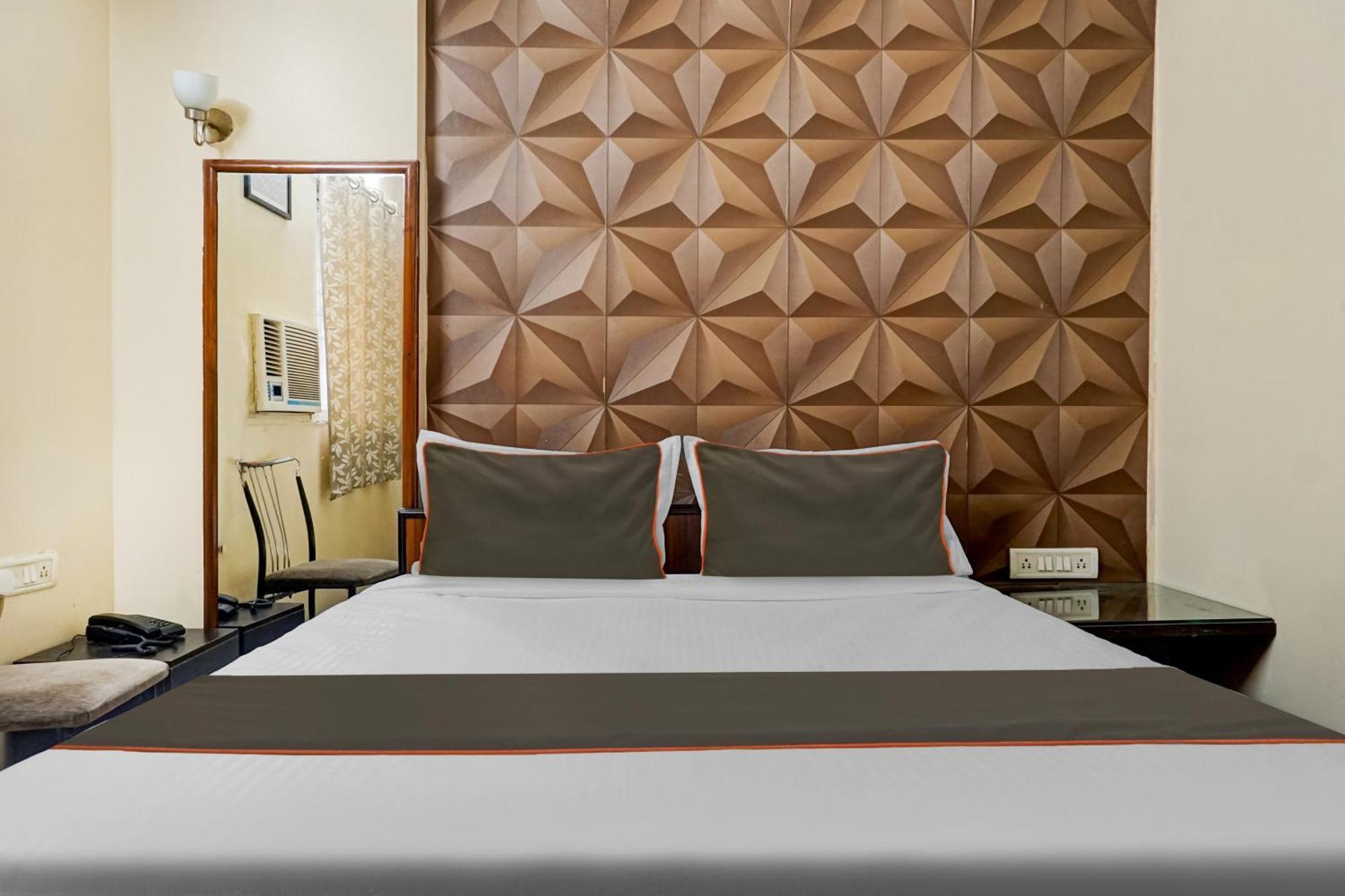 Hotel Galaxy Residency Kalyani Nagar 푸네 외부 사진