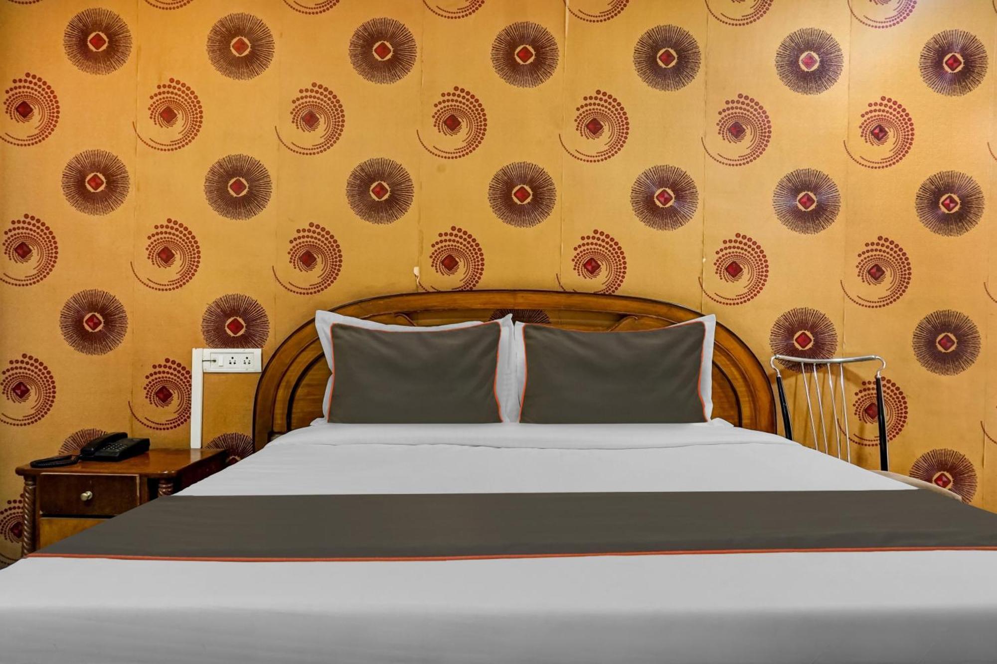 Hotel Galaxy Residency Kalyani Nagar 푸네 외부 사진
